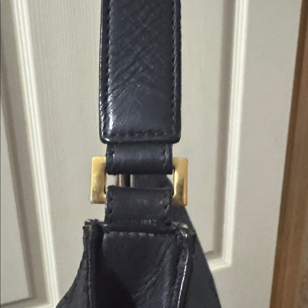 Gucci Black Monogram Hobo Shoulder Bag - Picture 5 of 12